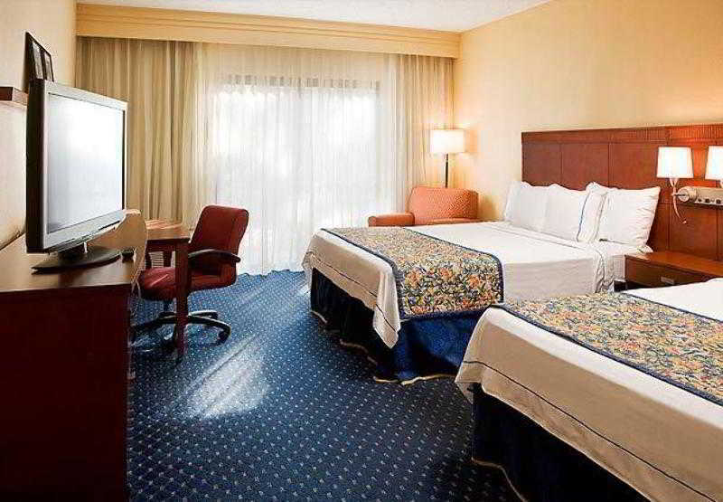 Courtyard By Marriott Denver Central Park Exterior photo